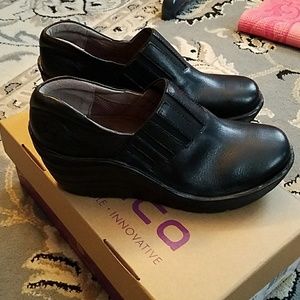 Bionica Black Leather Womens Shoes